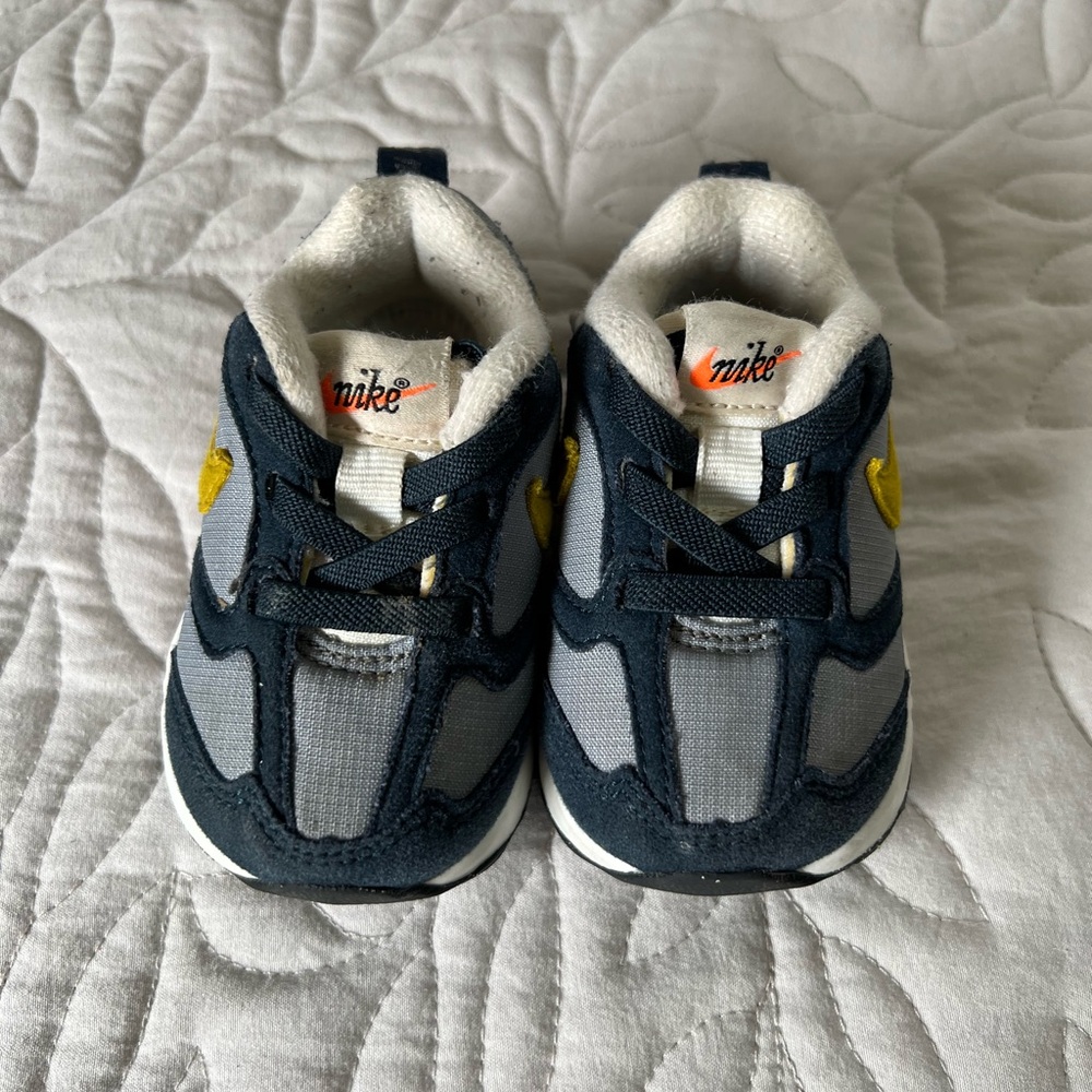 nike kid shoes